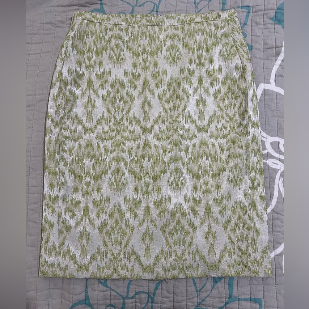 Anne Taylor Skirt size 6